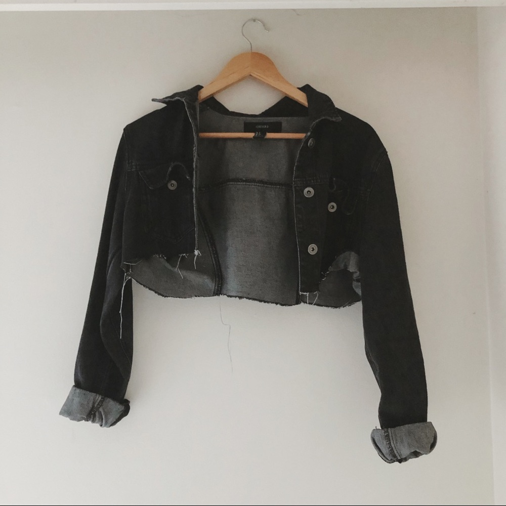 Cropped Black Denim Jacket